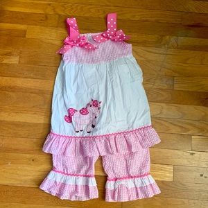 Little girls 2 piece outfit